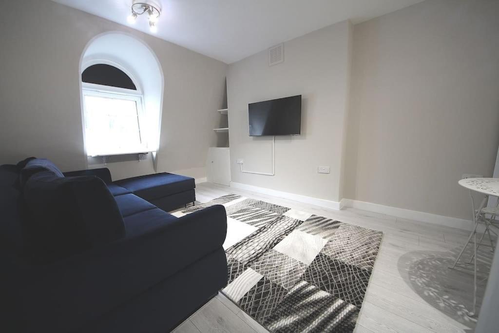Cosy Studio Victoria Лондон Экстерьер фото